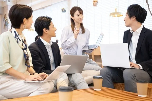 広報・PRってどんな仕事?向いてる人は? ミーティング