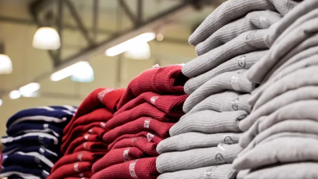 セルフレジの波:テクノロジーによる接客の新時代 服