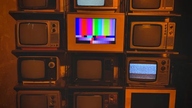 【書評】嫌われモノの〈広告〉は再生するか メディア荒廃のイメージ画像