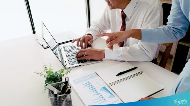 社内　マーケティング　社内報の作成