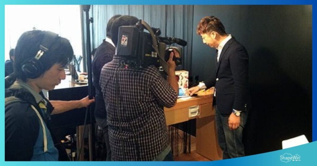 テレビパブリシティとは?信頼と拡散を両立するPR手法を徹底解説 テレビパブリシティ事例 タブレットPOS『スマレジ』のマーケ・広報チームを3年間で構築