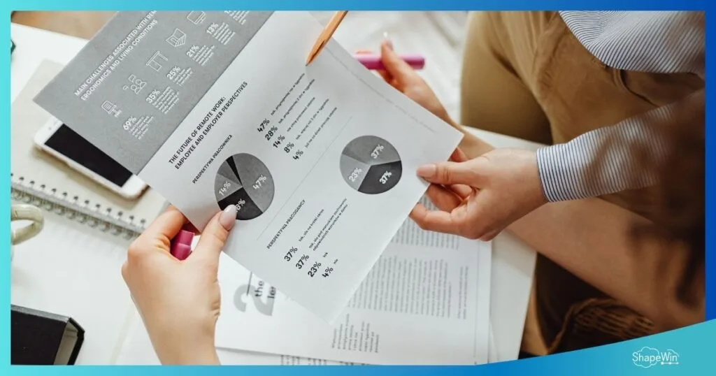 インナーブランディングとは?人事・広報・経営が連携して進める成功のポイントと事例 ブランドに沿った評価制度・表彰制度の導入