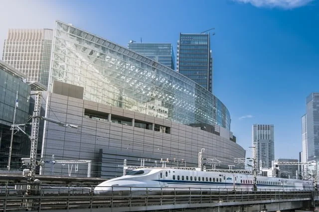 「言葉」の落とし穴ーーイノベーションについて思うこと(前編) ビルと新幹線