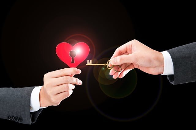 【書評】もうモノは売らない〜「恋をさせるマーケティング」が人を動かす(ハビエル・サンチェス・ラメラス:東洋館出版社) ハートと鍵