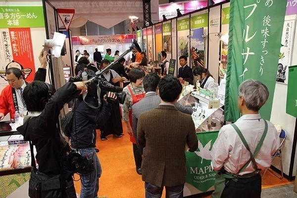 食品の国際展示会「FOODEX JAPAN」で過去最大700以上のメディアを誘致・露出! 出展者ブースをテレビ取材